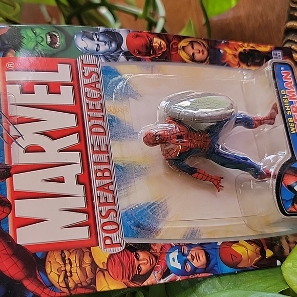 New 2005 Marvel Posable  Diecast web Sheild Spider-man Figure Toy Biz - Picture 2 of 10